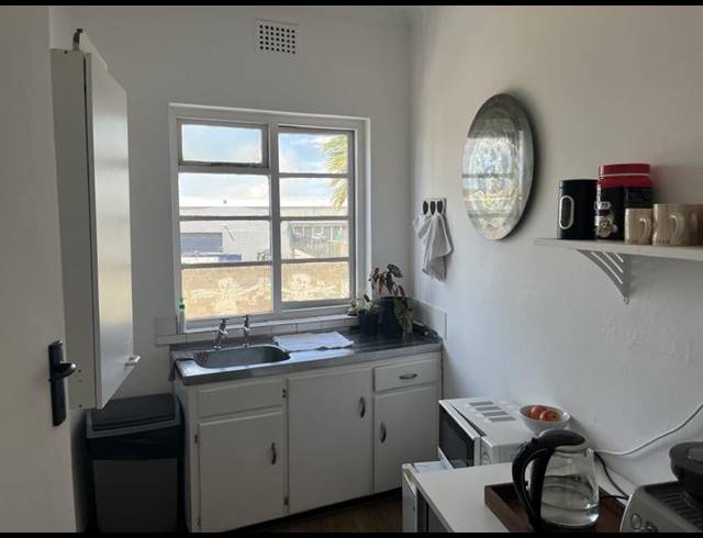 INDUSTRIAL PROPERTY TO RENT IN PAARDEN EILAND